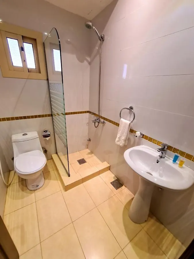 West Liberty 2*, Jeddah